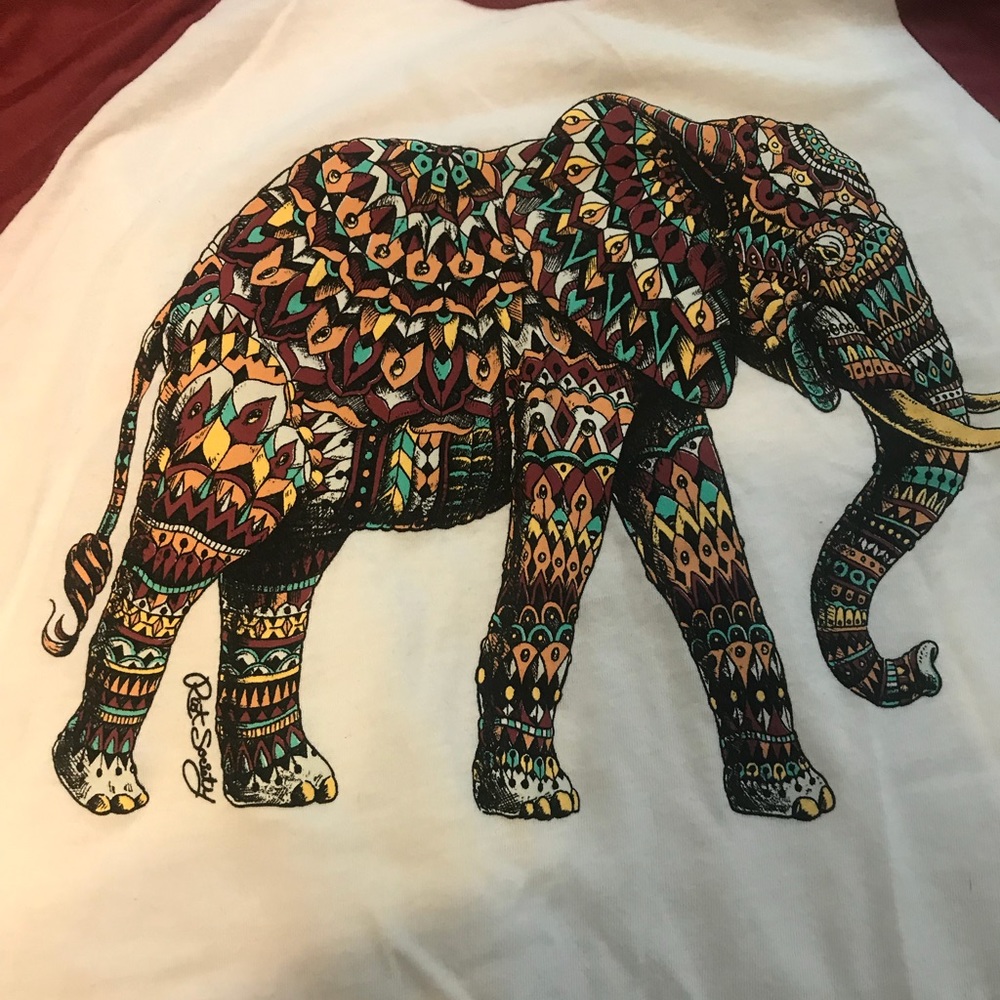 SOLD  3/4 sleeve tee Elephant Print <PacSun> - Picture 2 of 4